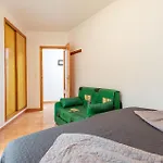 Awesome In With Wifi Апартаменты Торевьиа